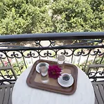 Hotel Aris *