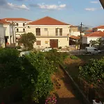 Aris מת'וני