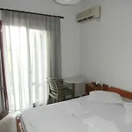 Aris Hotel