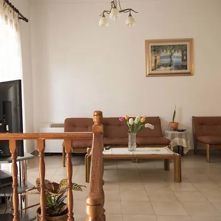 Otel Aris