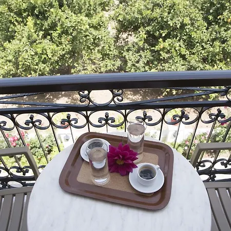 Hotel Aris *